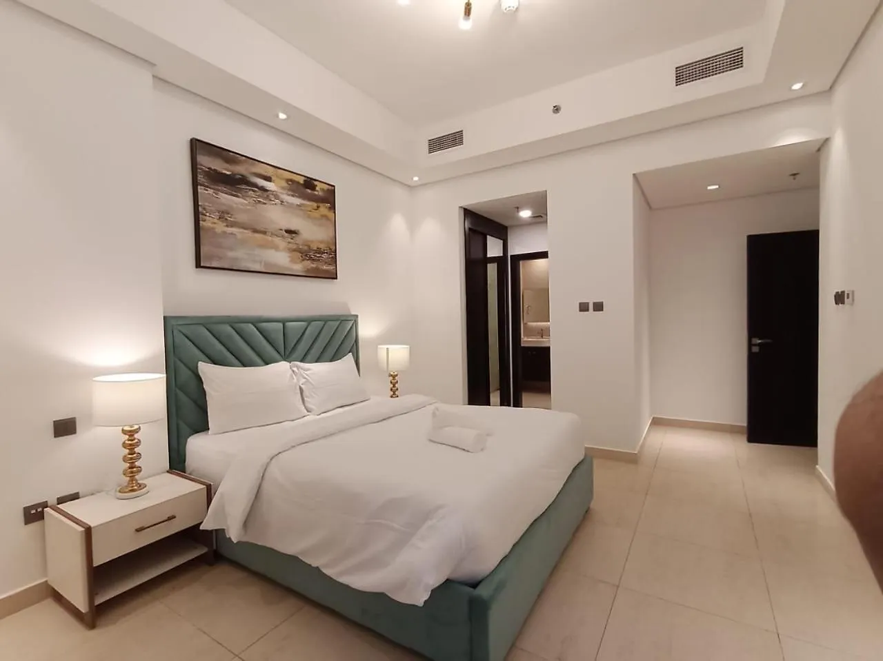 Apartment 2Bed Room In Downtown Dubai !